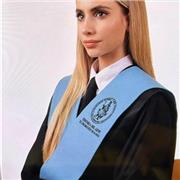Historiadora del Arte y gestora cultural para impartir a todas las edades